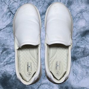Hankwell Nursing School all white Slip Resistant shoes sneakers women’s 7.5